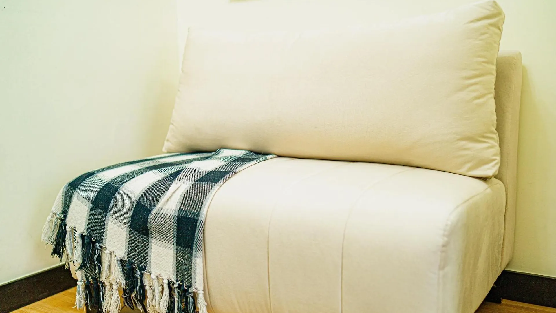 アパートホテル Elegant 1 Bedroom Deluxe Suite Near Naia Paranaque City